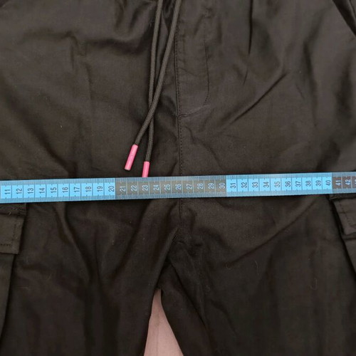 Bershka cargo pants small black like new with pink details
