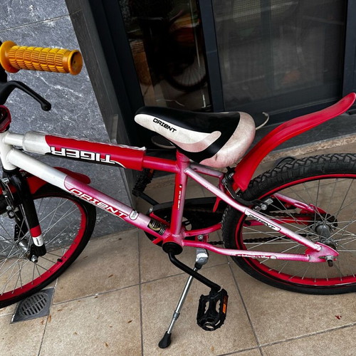 Orient Tiger kids bicycle like new, red BMX 20 inch