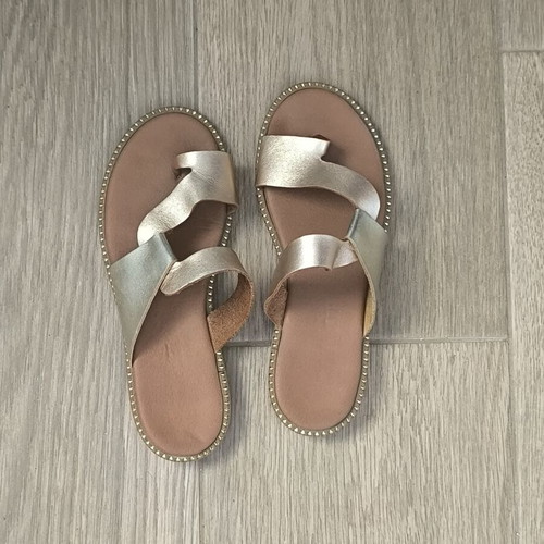 Gold sandals like new, slippers size 39