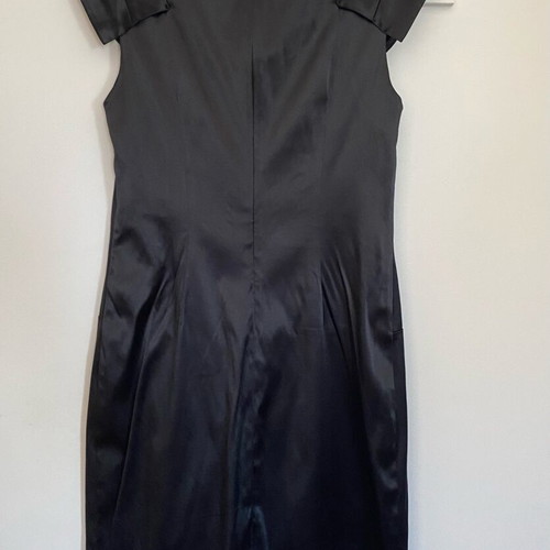 Satin dress black like new, size L