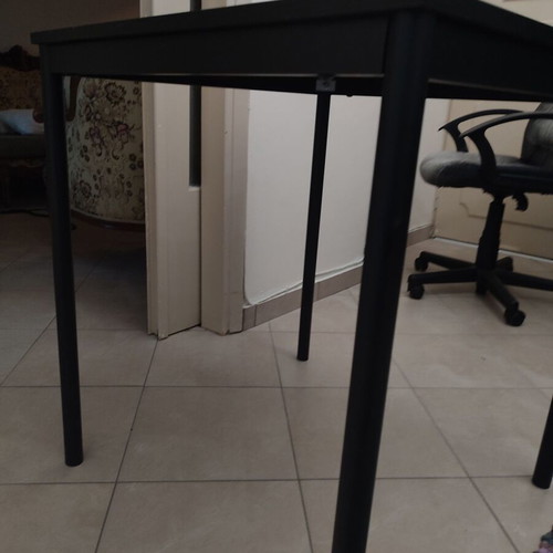 IKEA Table 67x67cm like new