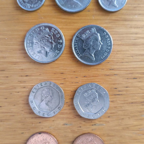 Collectible coins from England used, 9 different pieces