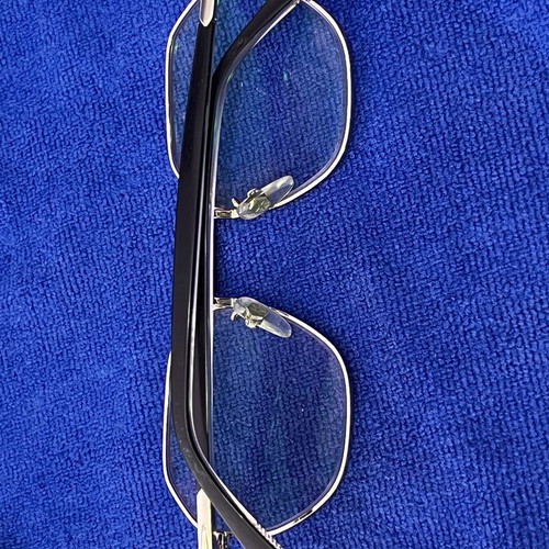 David Beckham sunglasses with astigmatism lenses 1.5 and 0.5 like new, gold