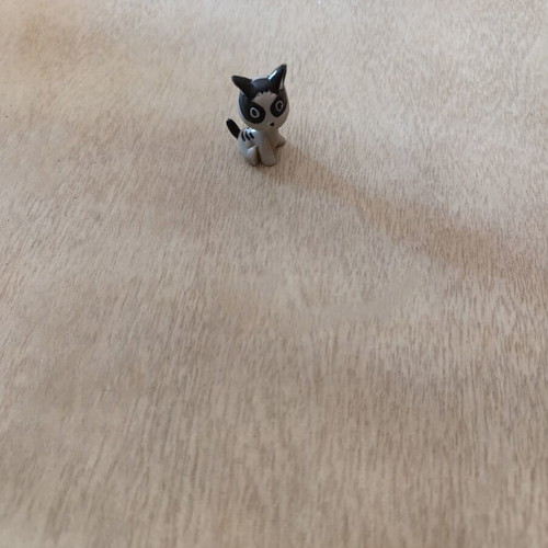 Pet Surprise Candy Toy Cat like new