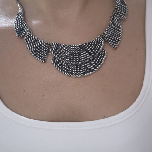 Set of necklaces, gold and silver color