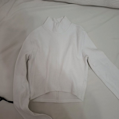Bershka white classic turtleneck shirt new size M