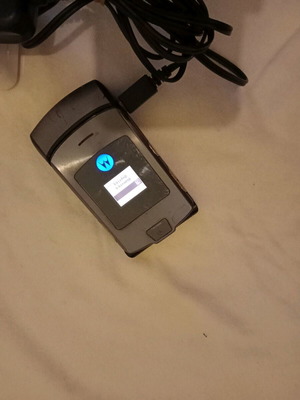 Motorola RazrV3i collectible used gray flipphone
