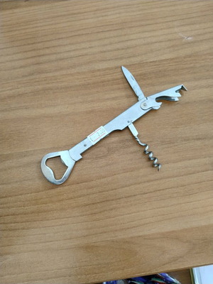 Waiter's opener used