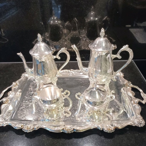 Silver plated coffee and tea set 5 pieces like new