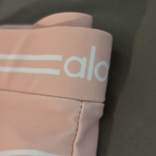 Alo Yoga set, pink, size small