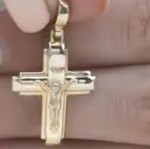 Gold cross 14K like new with chain and crucifix