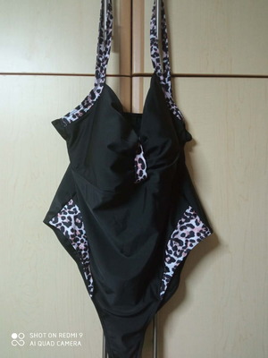 Swimsuit with leopard print like new, black, size XXL