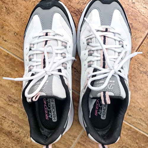 Skechers sneakers size 39-40, like new, white and pink