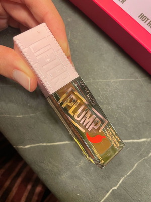 Maybeline lip gloss νέο