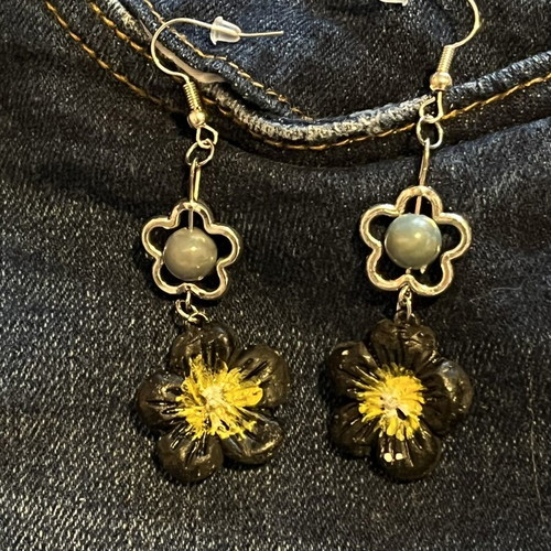 Alternative black and beige handmade earrings