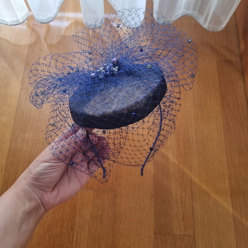 Hair Fascinator blue rouille like new