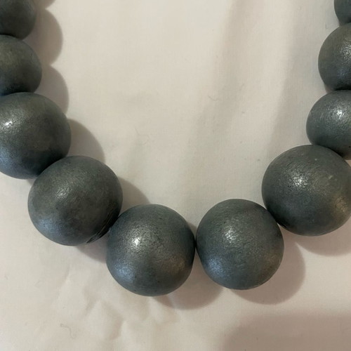 Aline vintage chunky wooden bead necklace used
