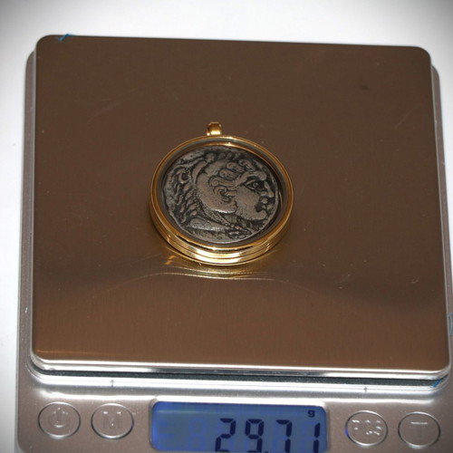Ancient Coin Pyrrhus King of Epirus Silver Plated Pendant New