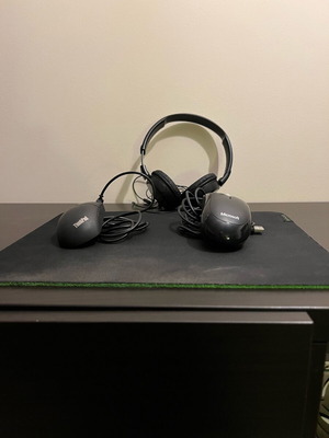 Razer mousepad set with 2 USB mice Lenovo and Microsoft, Sony headphones used