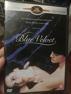 Blue Velvet ειδική έκδοση DVD με ελληνικούς υπότιτλους και επιπλέον υλικό