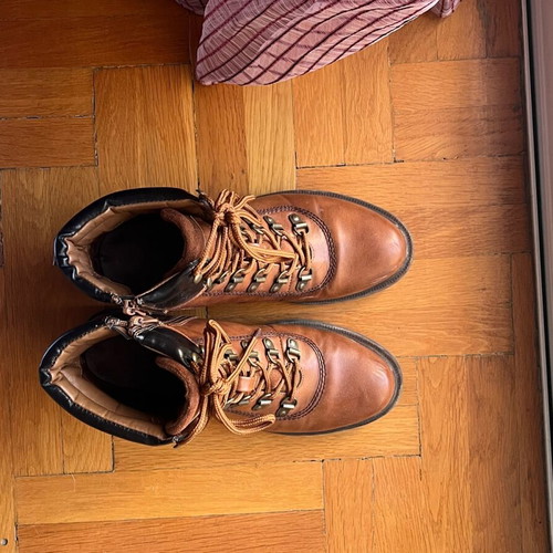 Brown boots used with laces and zipper