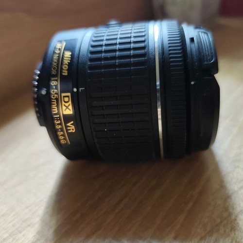 Nikon 18-55mm VR lens like new