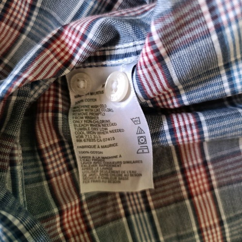 Nautica men's shirt classic fit medium like new, multicolor