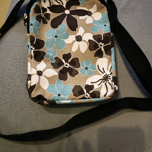 DDP casual shoulder bag like new