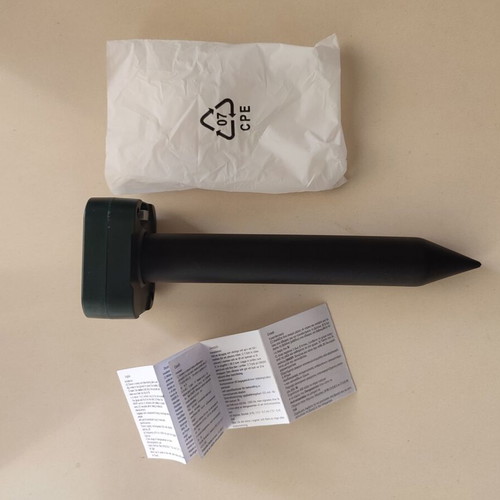 Rodent and insect repeller new with ultrasonic solar charging