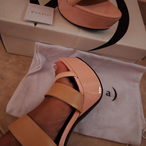 Vicenza Brazilian sandals new, pink camel leather high heels