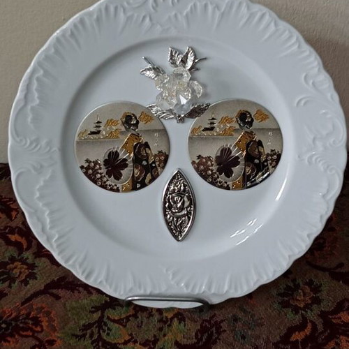 Porcelain decorative plate new with copper engraving CmieLow Collection