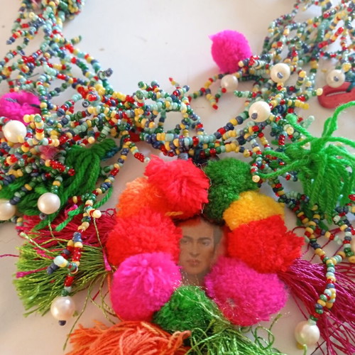 Viva La Frida handmade necklace Frida Italy Positano Antica Sartoria like new, multicolor