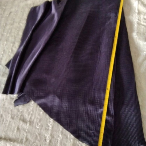 Skirt like new, unique designer purple, size M