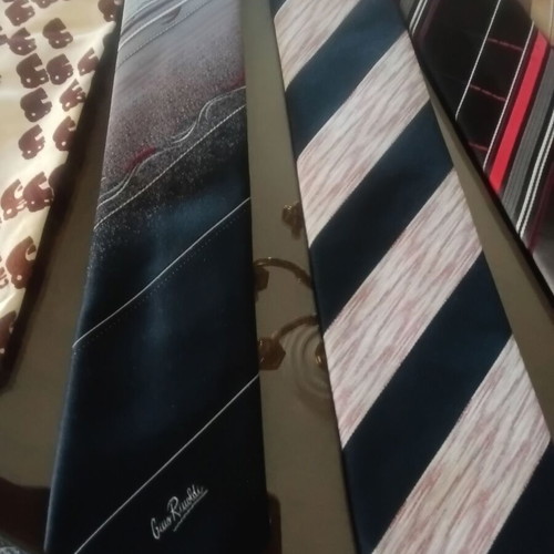 Ties set of 9 used, 2 pure silk with unique patterns