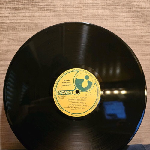 Scorpions World Wide Live double vinyl record used, rock