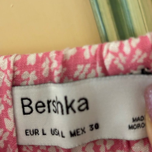 BSK Mini Floral Skirt pink like new, length 39cm