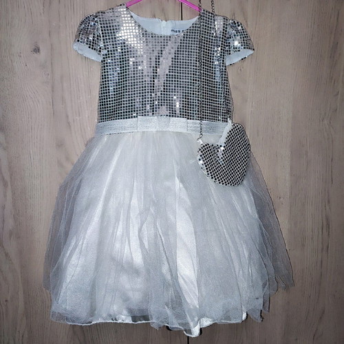 Miss EBITA children's dress size 5 like new with heart-shaped bag