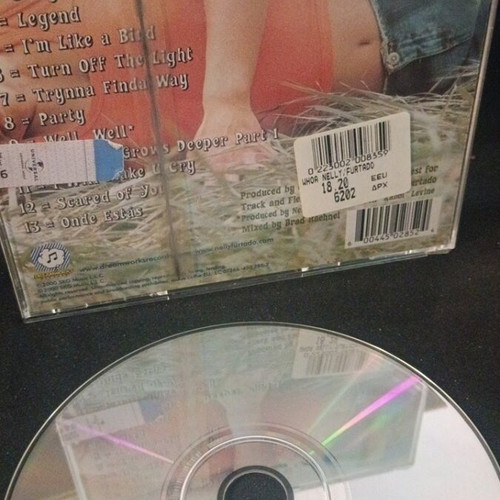Nelly Furtado Whoa Nelly CD like new, pop
