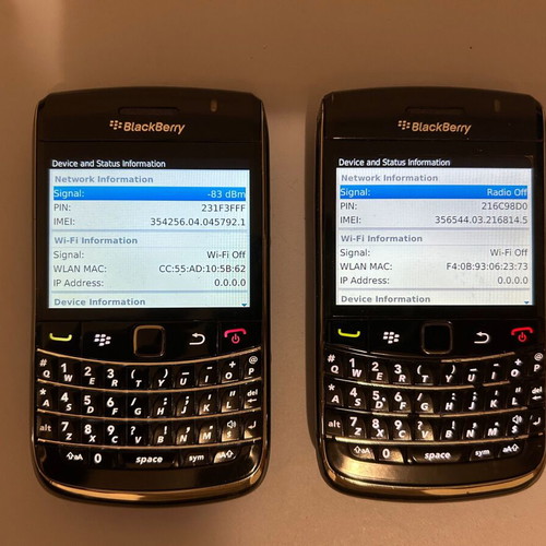 Blackberry Bold 9700 phones used, set of 2 with boxes