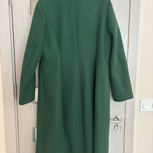 Women's green winter coat XL like new with golden buttons