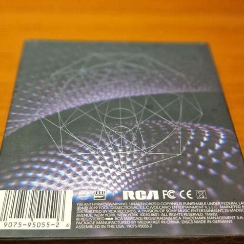Tool Fear Inoculum Deluxe Limited Edition CD used with 4" HD screen