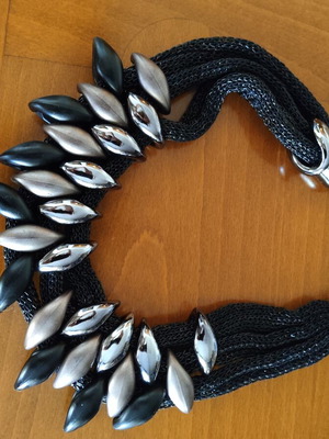 Necklace like new, lightweight black matte and bronze matte