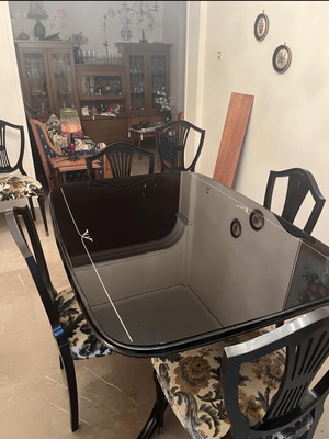Buffet dining table with 8 chairs and mirror like new