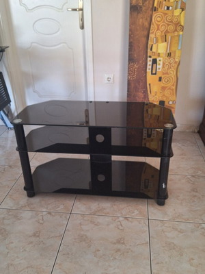Glass TV stand used, dimensions 90x40x53 cm