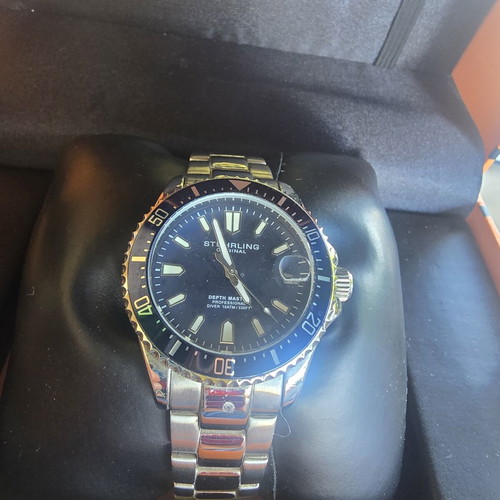 Stuhrling ladies watch like new, blue dial, submariner style