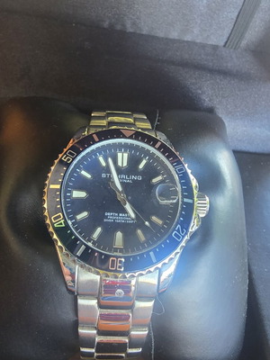 Stuhrling ladies watch like new, blue dial, submariner style