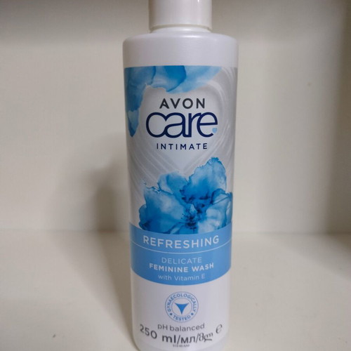Intimate feminine wash 250ml new with vitamin E
