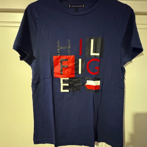 Tommy Hilfiger men's T-shirt size S like new, blue slim fit
