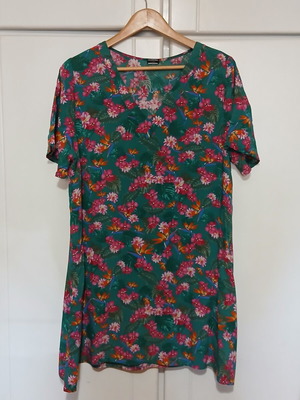 Calzedonia πράσινο floral καφτάνι μέγεθος Medium σαν καινούργιο