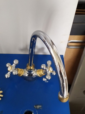 Kitchen faucet Italian retro chrome gold new